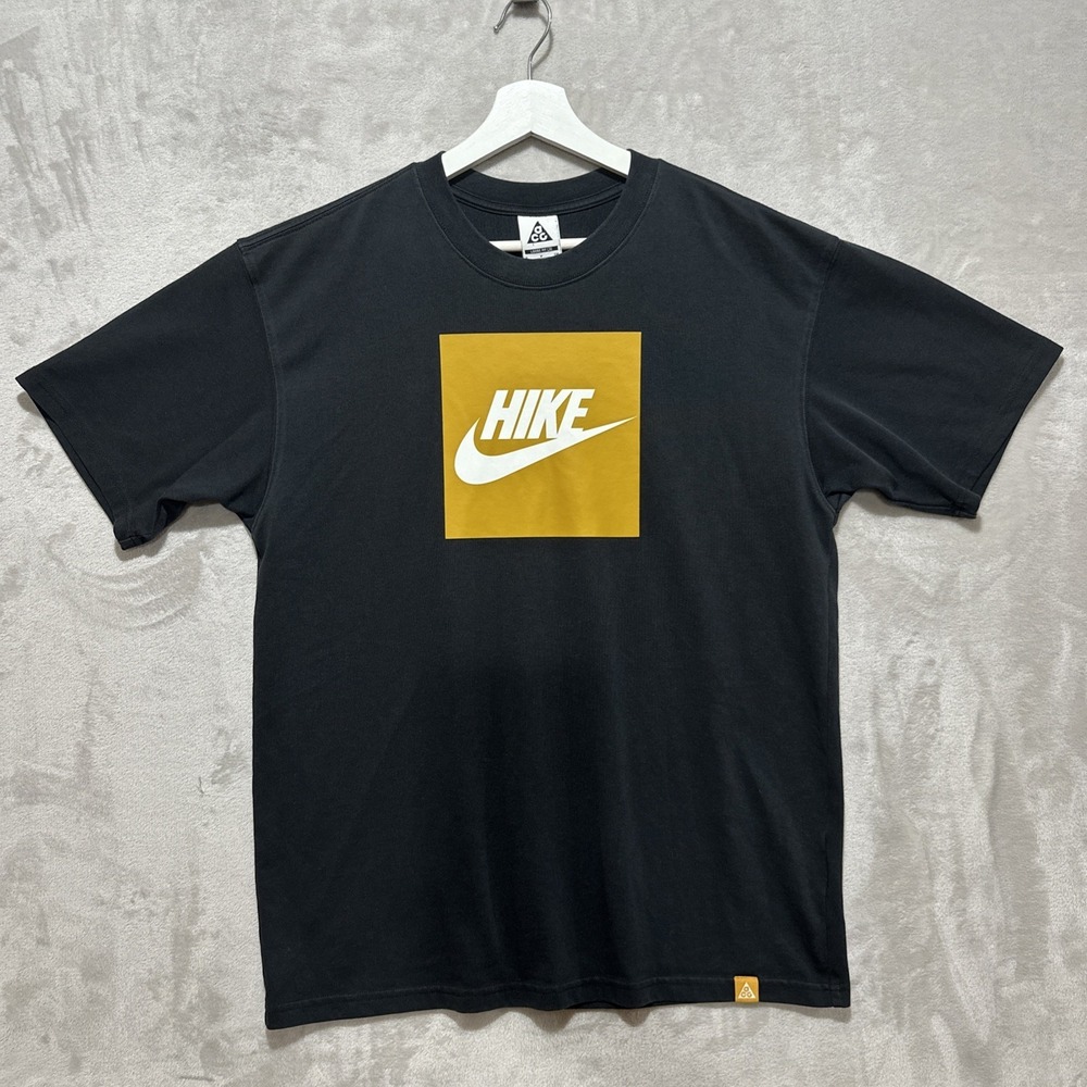 Nike ACG Hike Box T-Shirt Men's S Black Loose Fit Short Sleeve Crew Neck Logo